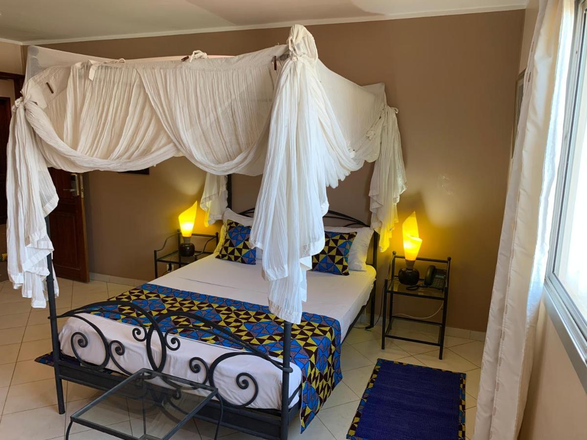 Le Lodge Des Almadies Dakar Ngoại thất bức ảnh