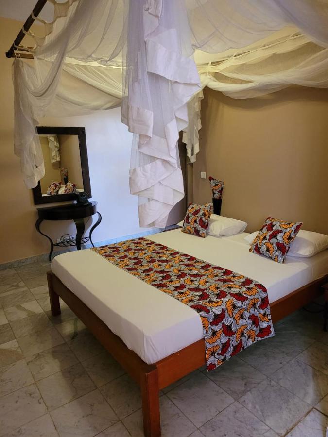 Le Lodge Des Almadies Dakar Ngoại thất bức ảnh