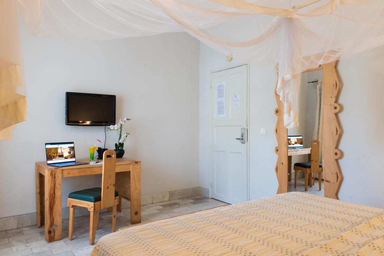 Le Lodge Des Almadies Dakar Ngoại thất bức ảnh