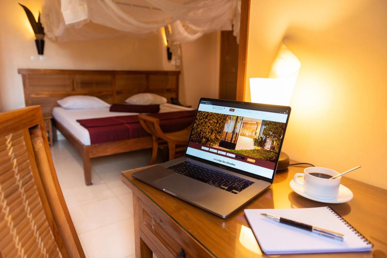 Le Lodge Des Almadies Dakar Ngoại thất bức ảnh
