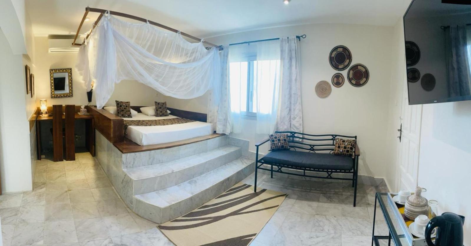 Le Lodge Des Almadies Dakar Ngoại thất bức ảnh