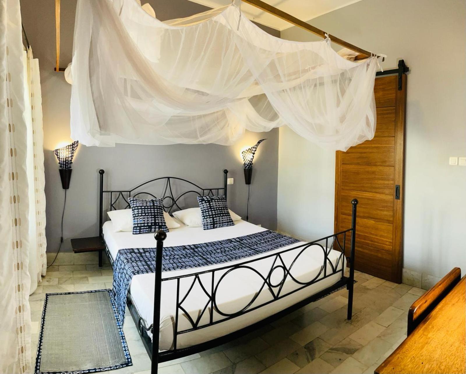 Le Lodge Des Almadies Dakar Ngoại thất bức ảnh