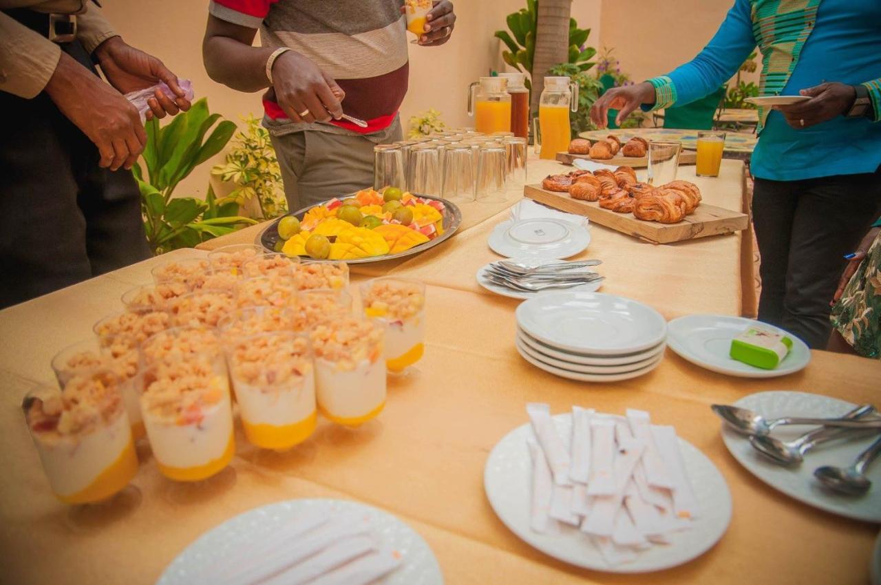 Le Lodge Des Almadies Dakar Ngoại thất bức ảnh