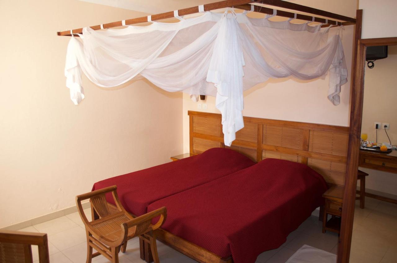 Le Lodge Des Almadies Dakar Ngoại thất bức ảnh
